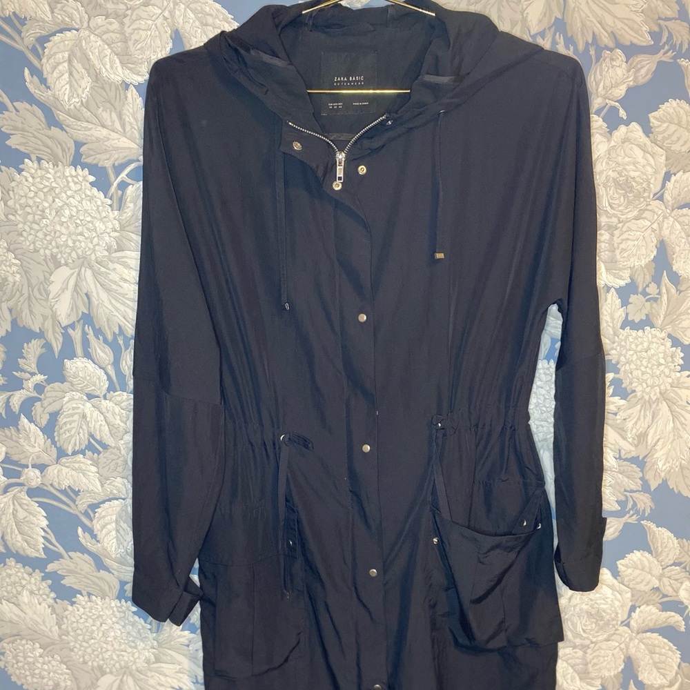 Zara’s super lightweight jacket. Cleaning out my closet